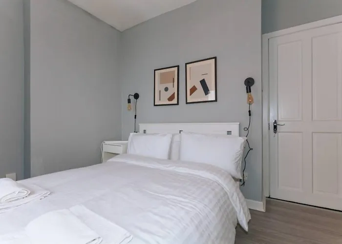 Centrally Located & Spacious 4bd House- St Kevin's דבלין