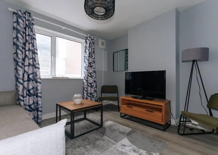 Centrally Located & Spacious 4bd House- St Kevin's