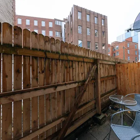 Апартаменты Centrally Located & Spacious 4bd House- St Kevin's