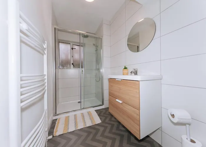 Centrally Located & Spacious 4bd House- St Kevin's 公寓 都柏林